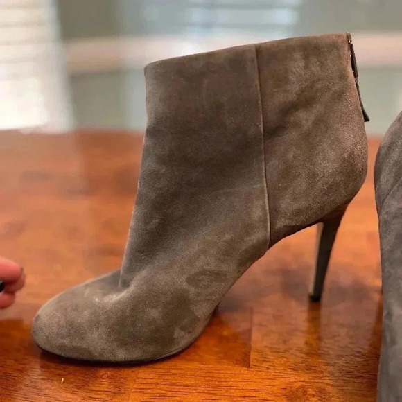 Sam Edelman gray suede pointed toe booties size 8 - Picture 2 of 12